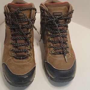 Eddie Bauer boots size 9.5/42.5